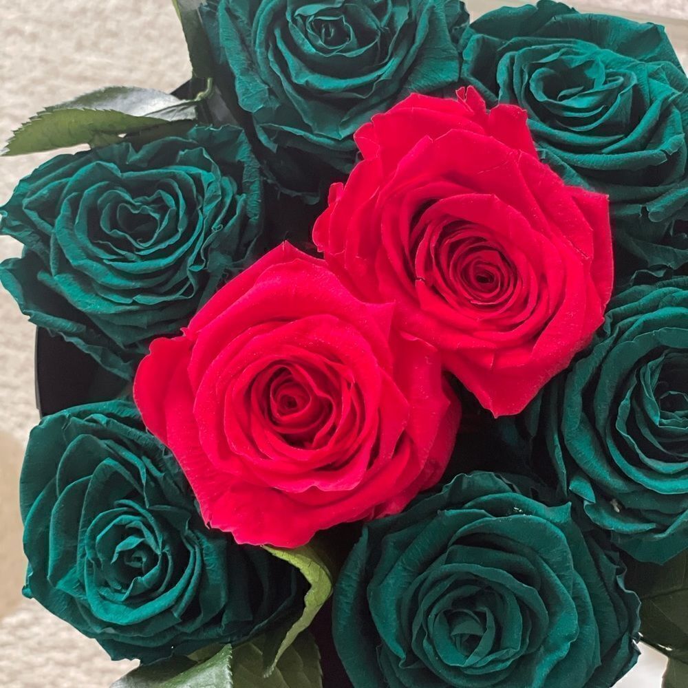 Eternal roses composition - Picture 4 of 4